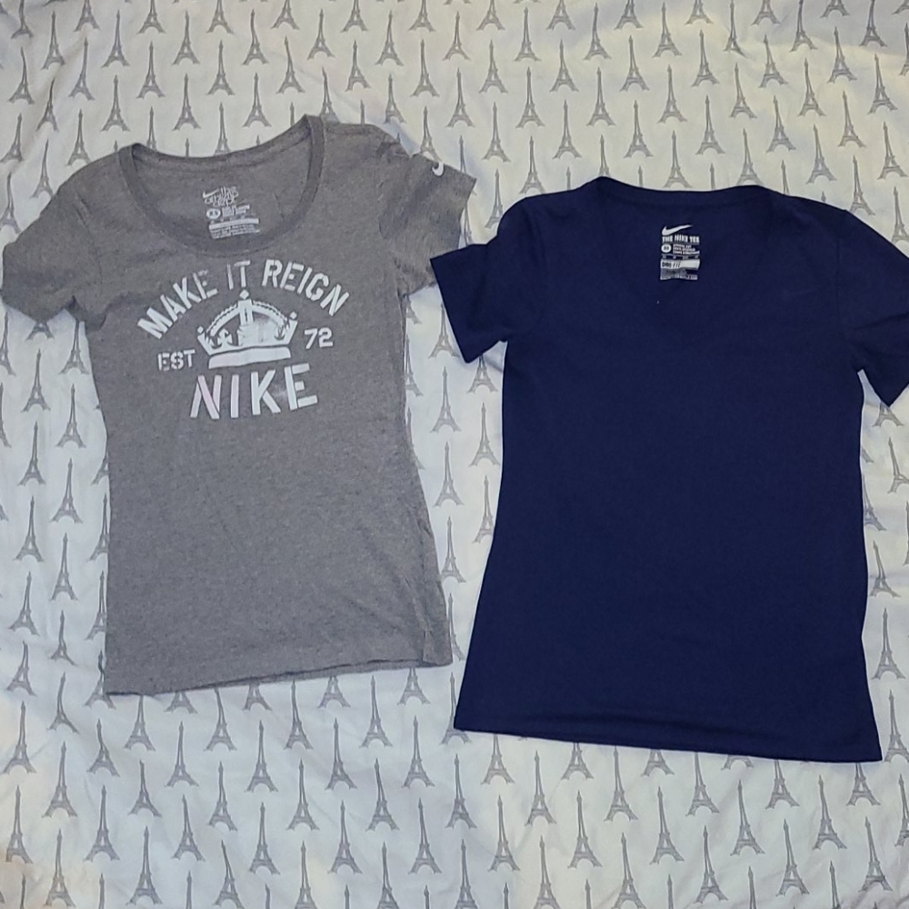 Nike T-Shirt 2 pc Bundle